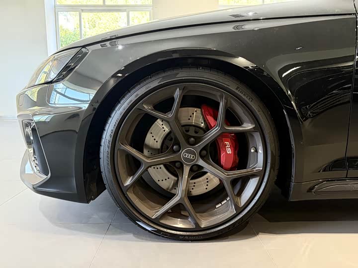 Фото 5 - Audi RS 4