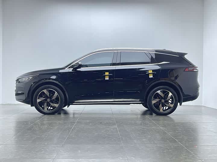 Фото 6 - BYD Tang Hybrid/EV