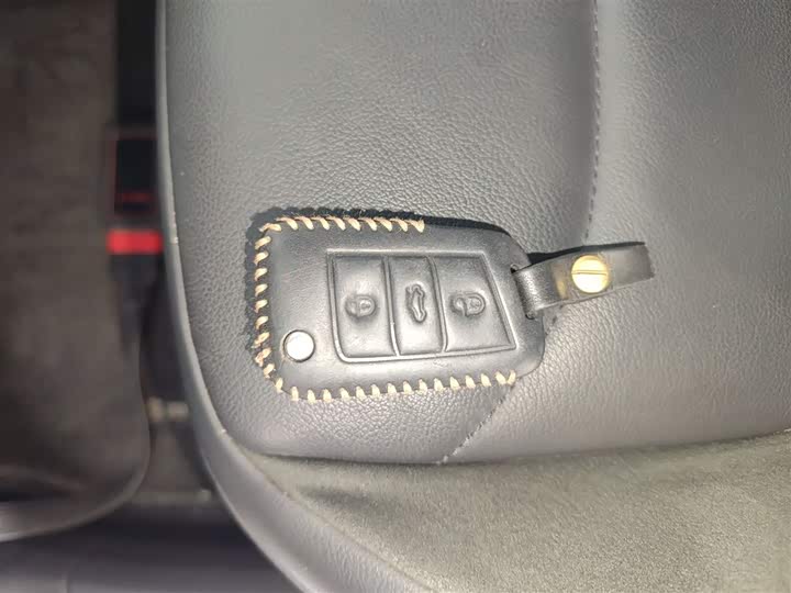 Фото 9 - Volkswagen Tiguan L Pro