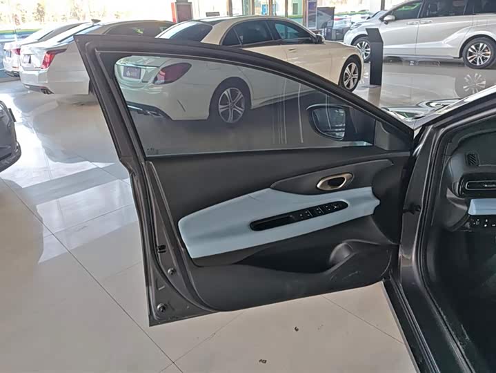 Фото 7 - GAC Trumpchi Empow R