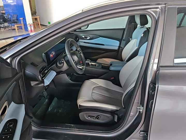 Фото 9 - GAC Trumpchi Empow R