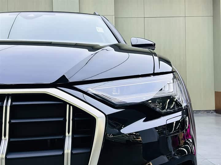 Фото 7 - Audi A6