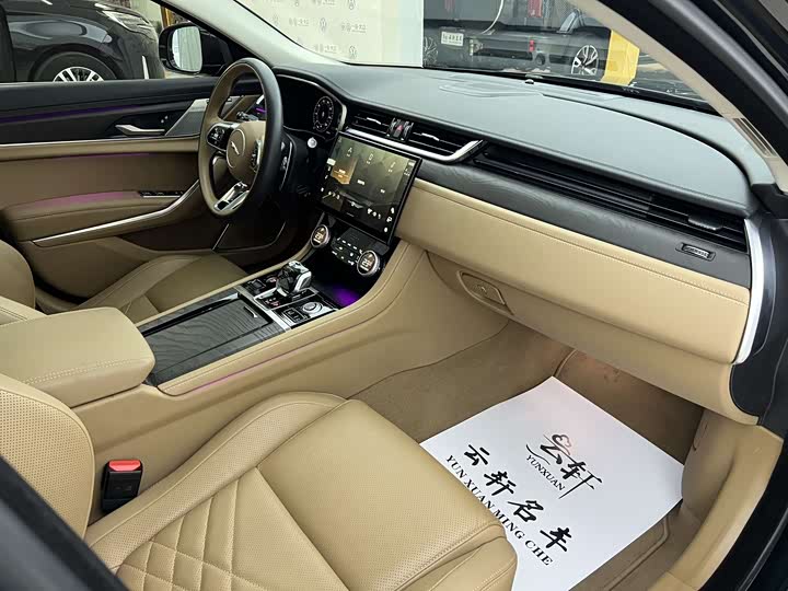 Фото 7 - Jaguar XF L