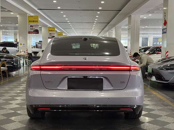 Фото 5 - Nio ET5