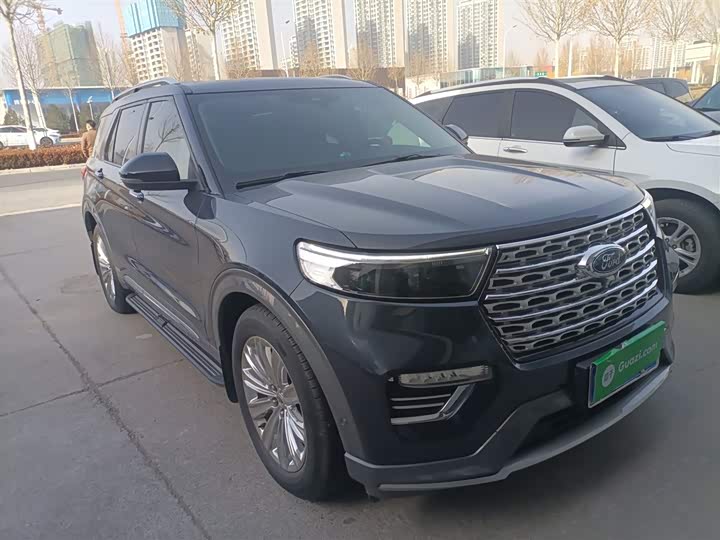 Фото 4 - Ford Explorer