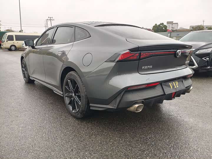 Фото 6 - Changan UNI-V