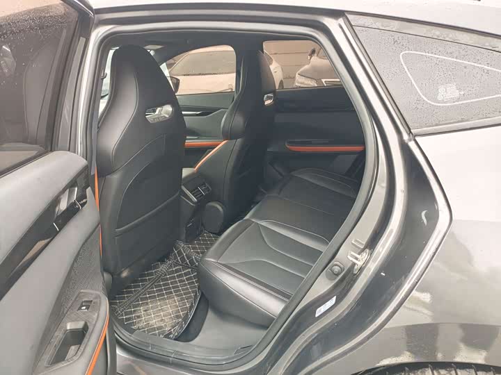 Фото 9 - Changan UNI-V