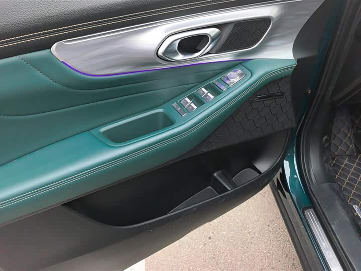 Фото 7 - GAC Trumpchi GS8