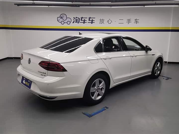 Фото 3 - Volkswagen Lamando L