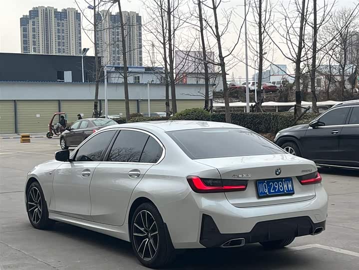 Фото 9 - BMW 3 Series