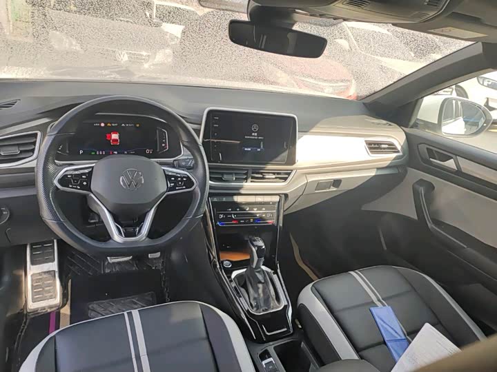 Фото 5 - Volkswagen T-Roc