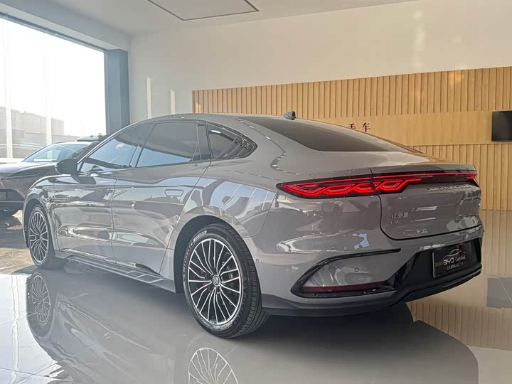 Фото 4 - BYD Han