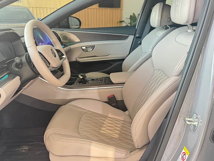 Фото 8 - BYD Han