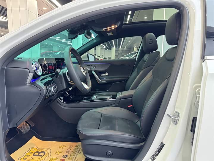 Фото 7 - Mercedes-Benz A-Class