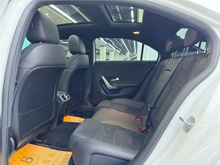 Фото 8 - Mercedes-Benz A-Class