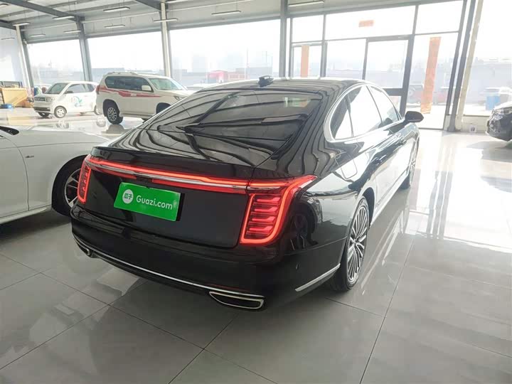 Фото 7 - Hongqi H9