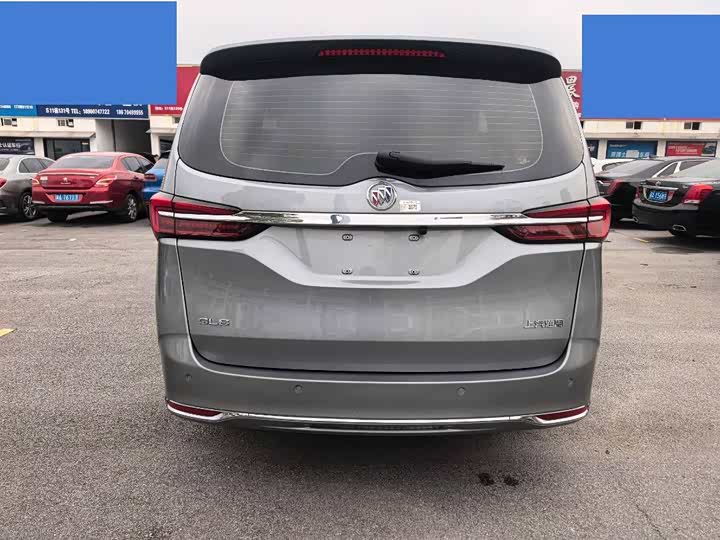 Фото 6 - Buick GL8 ES