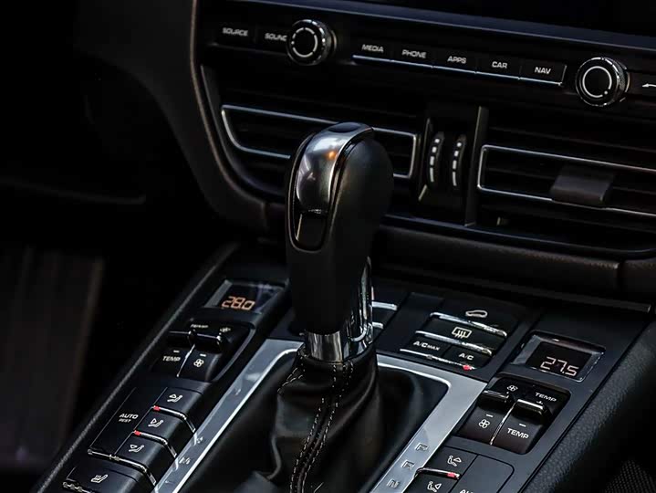 Фото 8 - Porsche Macan