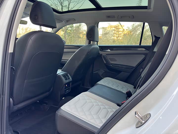 Фото 8 - Volkswagen Tayron