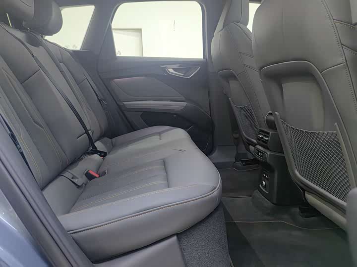 Фото 9 - Audi Q4 e-tron