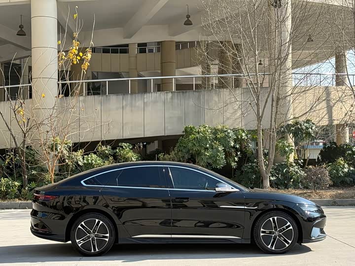 Фото 7 - BYD Han