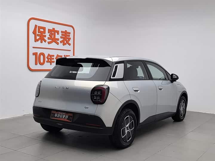 Фото 2 - GAC Aion UT