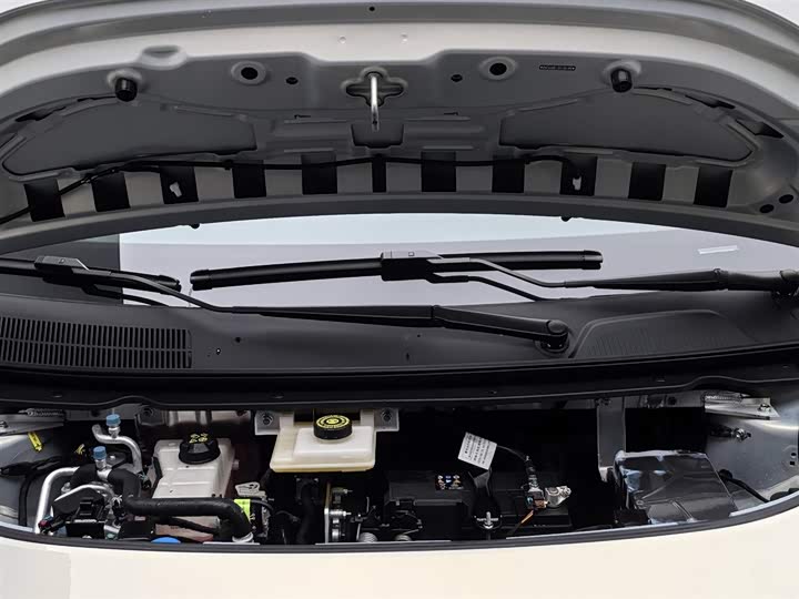 Фото 6 - GAC Aion UT