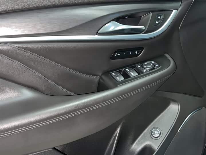 Фото 3 - Buick Enclave