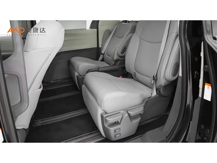 Фото 7 - Toyota Granvia