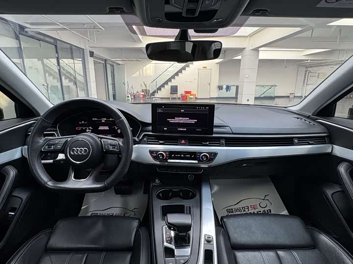 Фото 9 - Audi A4L