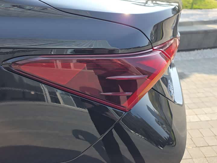 Фото 9 - Toyota Avalon