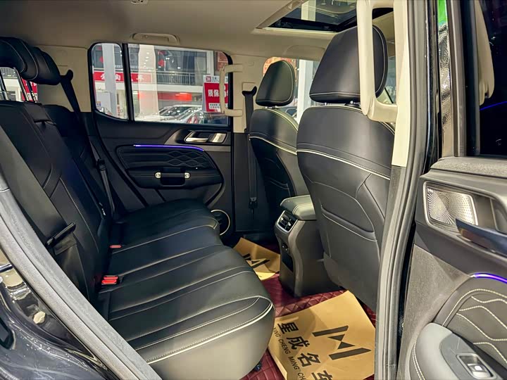 Фото 5 - Tank 300