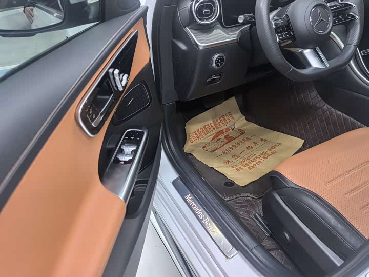 Фото 5 - Mercedes-Benz C-Class