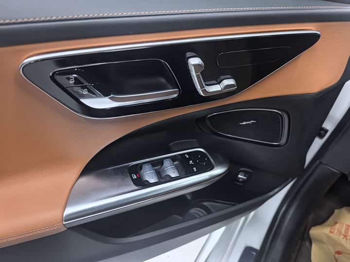 Фото 9 - Mercedes-Benz C-Class