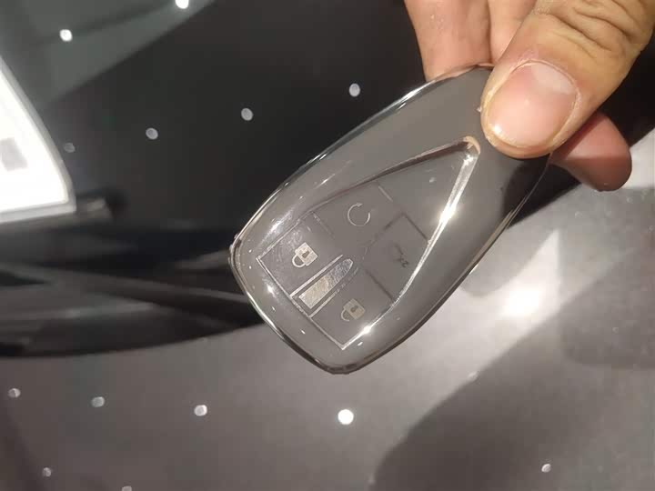 Фото 9 - Changan UNI-V