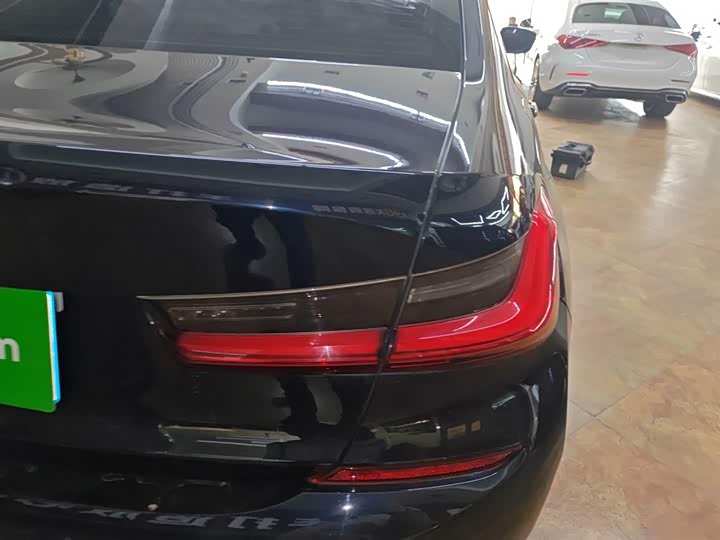 Фото 8 - BMW 3 Series