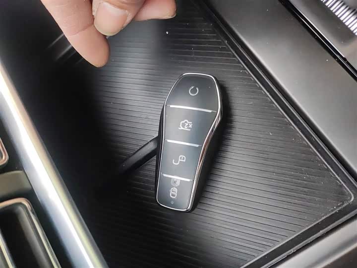 Фото 9 - BYD Song Plus Hybrid/EV