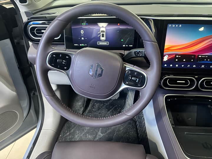 Фото 8 - Leapmotor C11