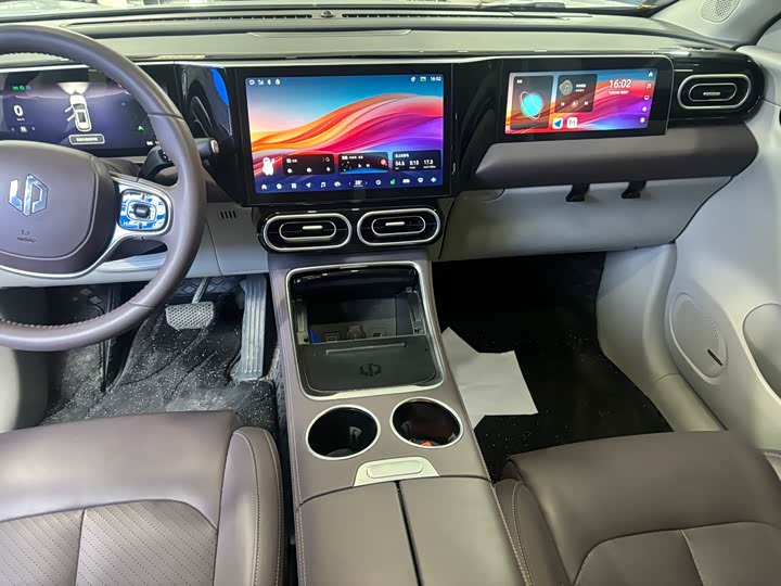 Фото 9 - Leapmotor C11