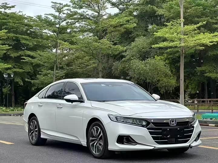 Фото 3 - Honda Accord