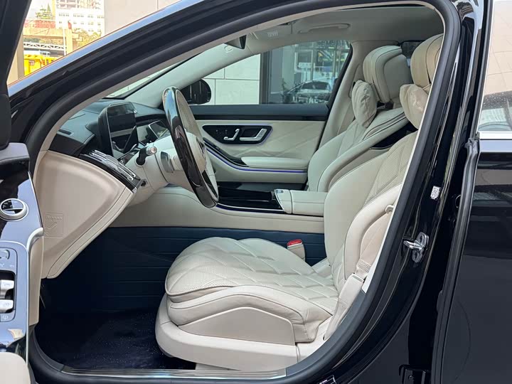 Фото 4 - Mercedes-Benz Maybach S-Class