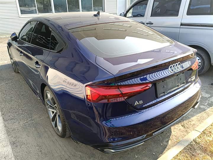 Фото 5 - Audi A5