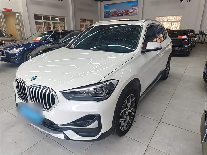 Фото 1 - BMW X1