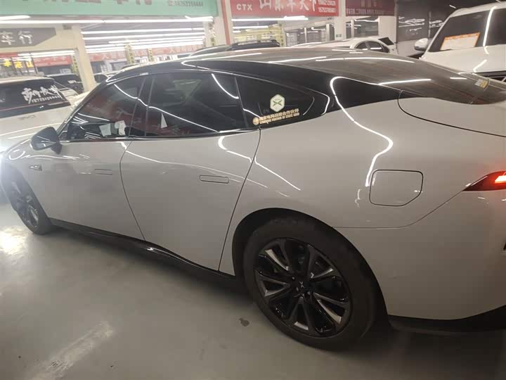 Фото 5 - XPeng P7