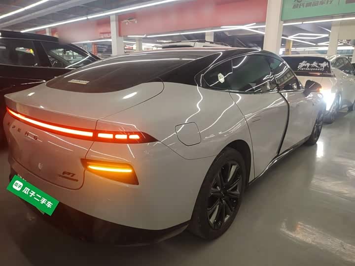 Фото 7 - XPeng P7