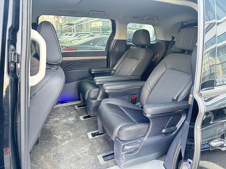 Фото 6 - GAC Trumpchi M8