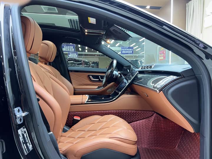 Фото 4 - Mercedes-Benz Maybach S-Class