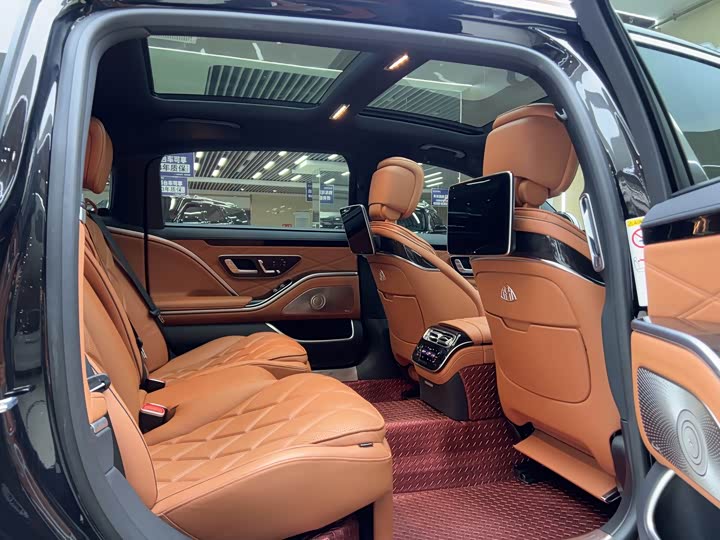 Фото 6 - Mercedes-Benz Maybach S-Class