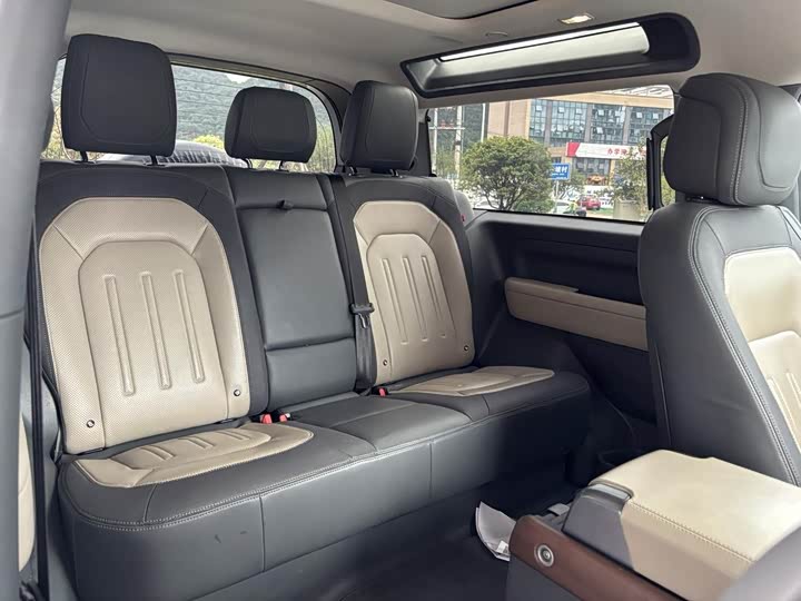 Фото 5 - Land Rover Defender