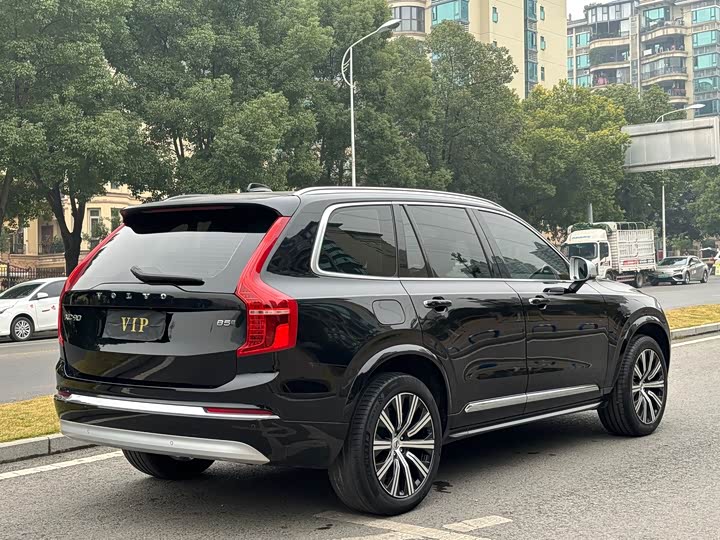 Фото 7 - Volvo XC90